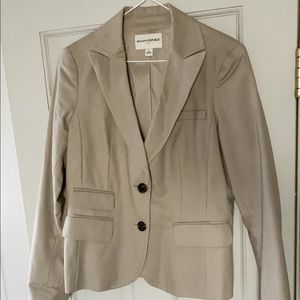 Banana Republic khaki blazer, size 6.